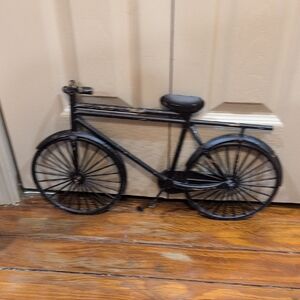 Black Metal Bicycle Decor